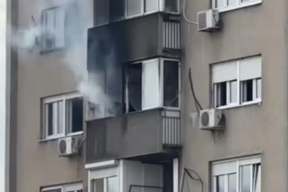 IZBIO POŽAR U STANU U UČITELJSKOM NASELJU: Gust dim kulja sa terase solitera (VIDEO)