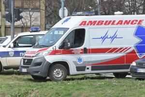 DVE SAOBRAĆAJNE NESREĆE U KRAGUJEVCU: Povređene tri osobe, Hitna pomoć imala pune ruke posla