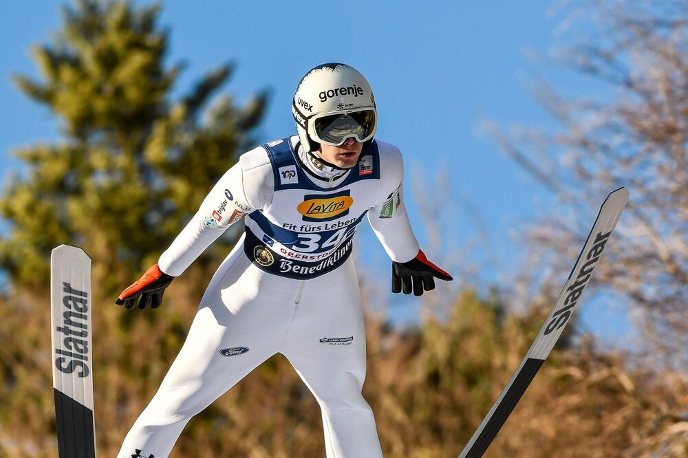 LOVRO KOS SLAVIO U LAHTIJU: Slovenački ski skakač trijumfovao u Finskoj