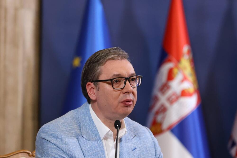 "SRBIJA NE SME DA STANE" IMA VEĆINU ZA FORMIRANJE VLASTI Predsednik Vučić: Ime mandatara će mi dostaviti u roku od nekoliko dana