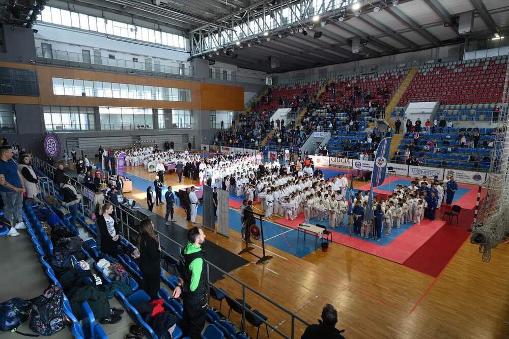 ODRŽAN "KRALJEVAČKI POBEDNIK": Karate spektakl u Srbiji okupio je skoro 500 takmičara!