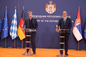 U POSETI SMO NAJJAČOJ ZEMLJI NA BALKANU, PODRŽAĆEMO EXPO Vučić i Zeder o važnim projektima na Balkanu: Želimo Srbiju u EU (FOTO)