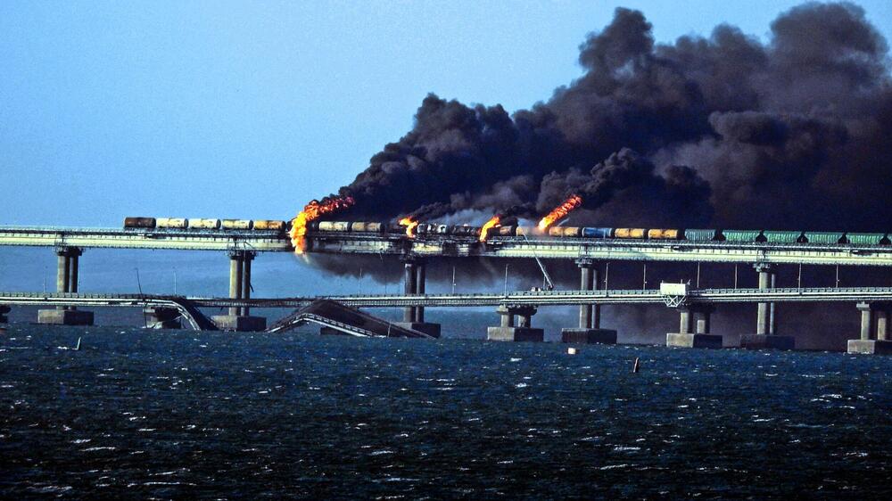 Напад на Кримскиот мост во 2022 година