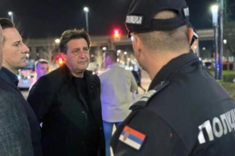 MUP PREDUZIMA JAKE MERE BEZBEDNOSTI U CELOJ SRBIJI: Ministar Gašić obišao policajce ispred najvećeg tržnog centra u našoj zemlji