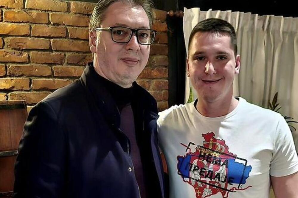 NEMA PREDAJE: Predsednik Vučić objavio sliku sa sinom Danilom (FOTO)