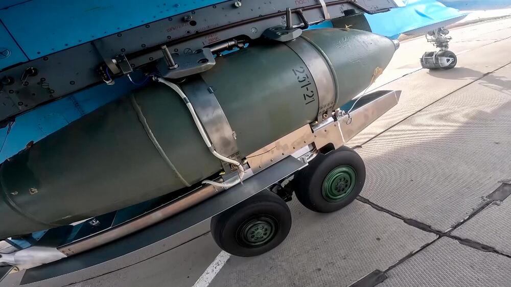 ruski borbeni avion, bombe, aerial guided bombs, navodeće bombe, FAB-500 bombs