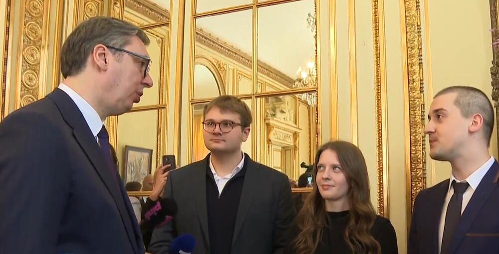 Aleksandar Vučić, Pariz, nuklearni stručnjaci