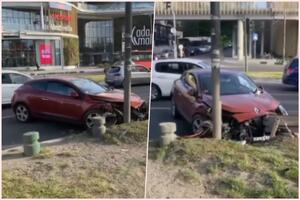TEŽAK UDES NA BANOVOM BRDU: Automobil se poprečio na putu, potpuno UNišten - gužve se stvaraju od Beogradskog sajma (VIDEO)