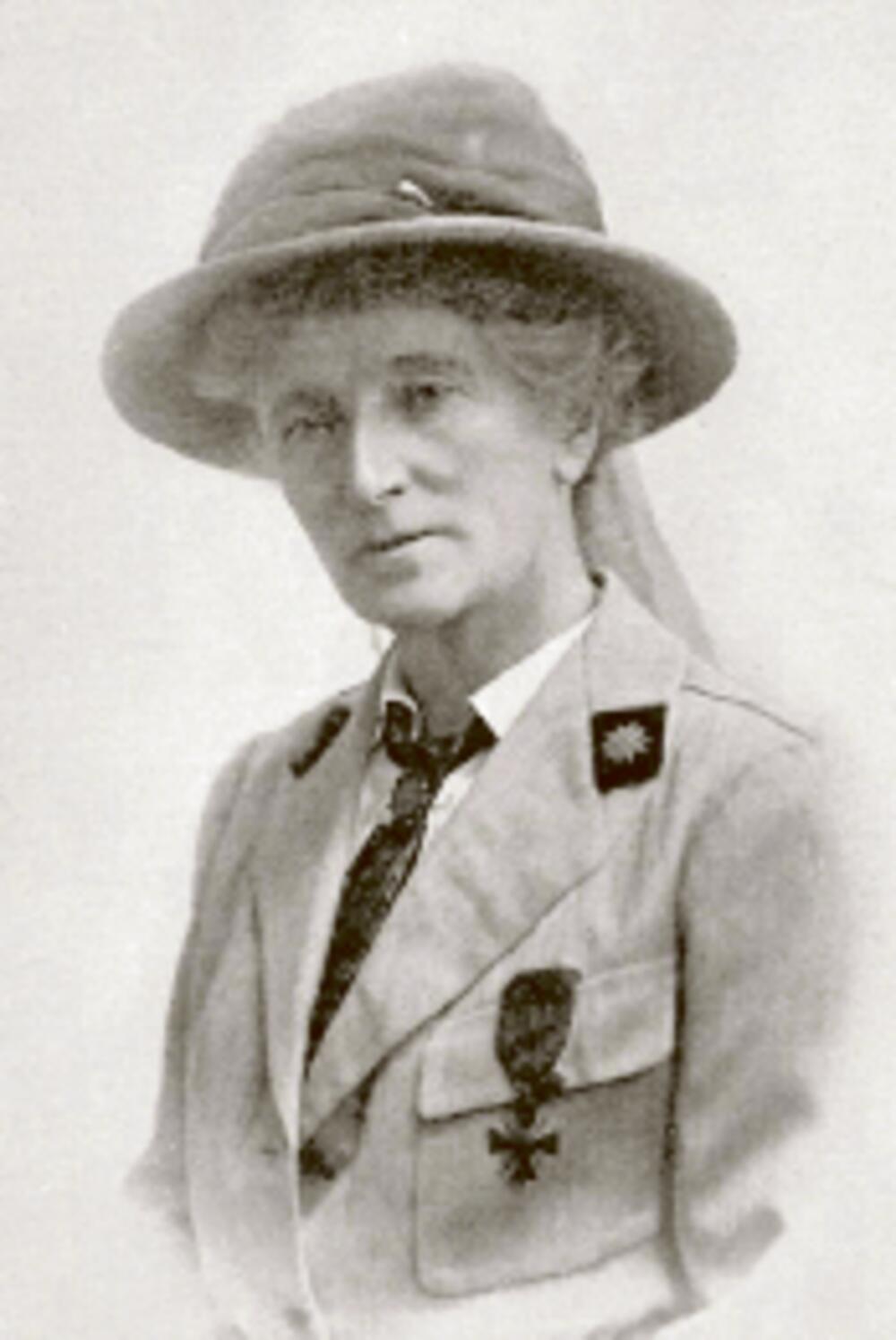Katarina Harlej, poginula u bombardovanju bolnice u Solnu 1917. Mabel Potter Daggett,  Women wanted New York