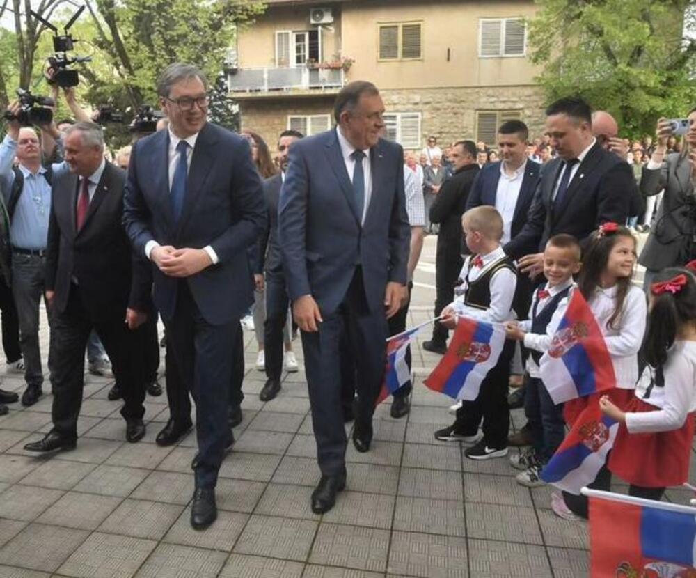 SA PREDSEDNIKOM DODIKOM U JUNAČKOJ BILEĆI Vučić: Srbija će pomoći i njima, važan nam je svaki deo našeg naroda, ma gde živeo FOTO