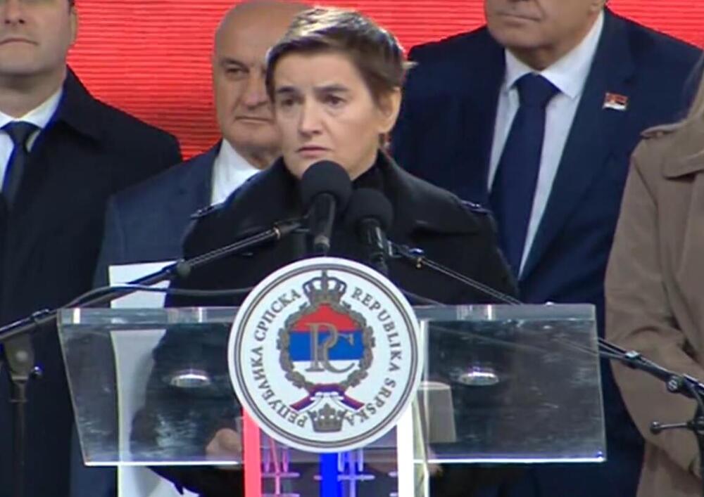 ANA BRNABIĆ NA NARODNOM MINITINGU &quot;SRPSKA TE ZOVE&quot;: Važno je da se držimo zajedno i da smo u našem nacionalnom biću jedno