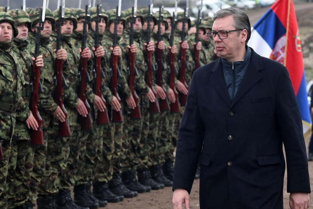 &quot;ŽIVELA VOJSKA SRBIJE, ŽIVELA SRBIJA&quot;: Predsednik Vučić objavio snimak sa vojne vežbe &quot;Vihor 2024&quot; (VIDEO)