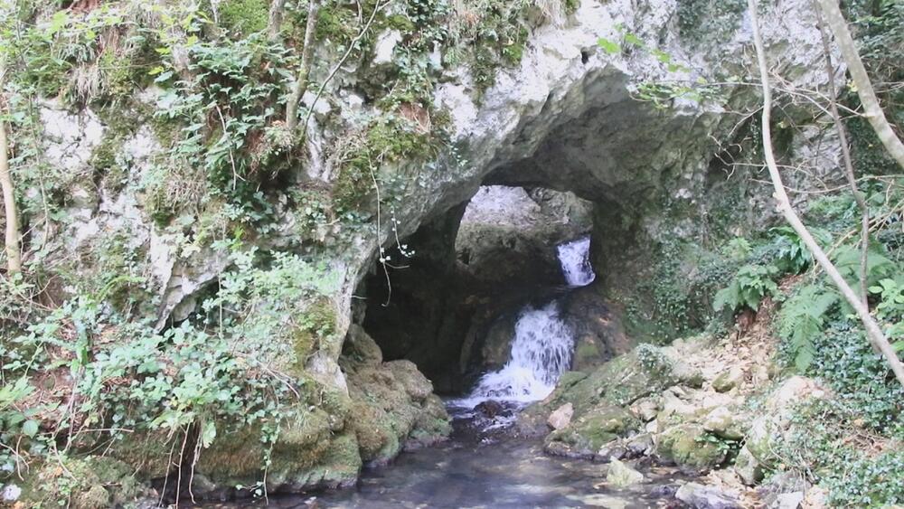 NESTVARNI TURISTIČKI BISER U SRCU SRBIJE: Upoznajte Vodenu pećinu, ali držite se VAŽNOG UPOZORENJA! (FOTO)