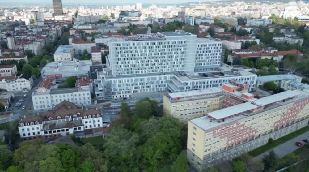 HELIKOPTEROM PREBAČEN IZ BANJALUKE U KC SRBIJE: Pacijentu hitno potrebna operacija na mozgu