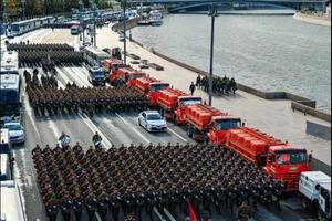 GENERALNA PROBA PRED PARADU POBEDE: Rusija pokazala moćno naoružanje, 2.300 učesnika spremno da maršira ulicama Moskve (FOTO)