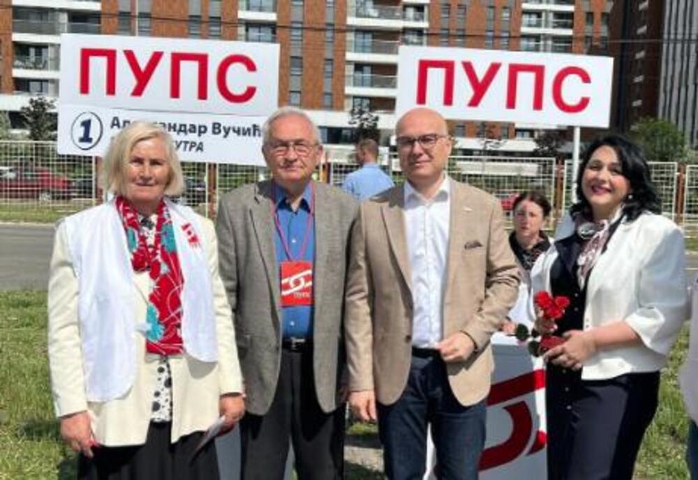 NASTAVIĆEMO DA RADIMO NA UNAPREĐENJU KVALITETA ŽIVOTA NAŠIH GRAĐANA: Vučević sa aktivistima SNS na Novom Beogradu