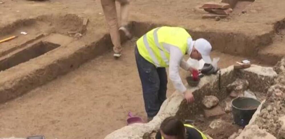 SENZACIONALNO ARHEOLOŠKO OTKRIĆE U SAMOM CENTRU BEOGRADA: I arheolozi iznenađeni! Evo šta su pronašli pod zemljom kod Skupštine!