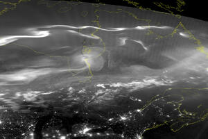NEVEROVATAN PRIZOR Satelitski snimci pokazuju kako je istorijska geomagnetna oluja izgledala iz svemira (FOTO)