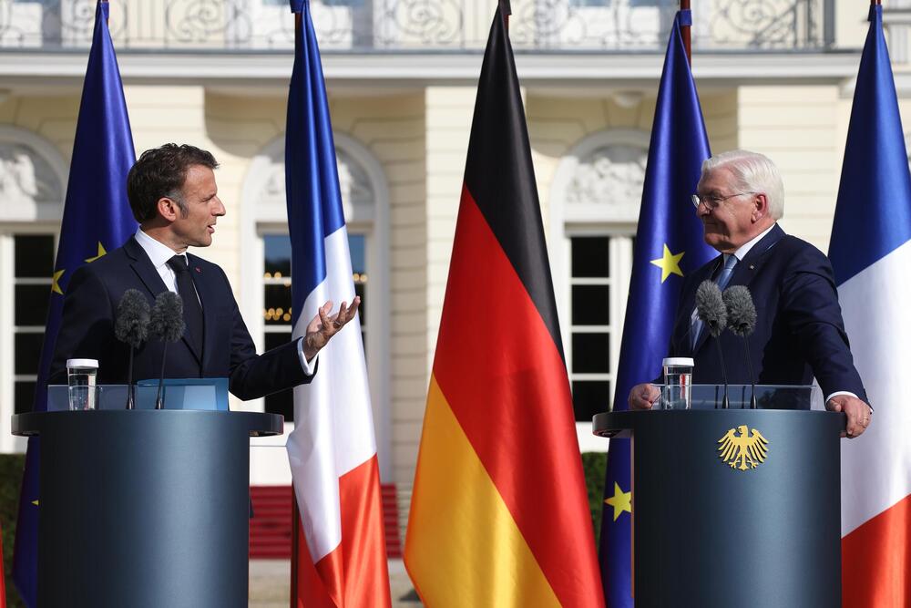 Emanuel Makron i Frank-Vaklter Štajnmajer,  predsednici Francuske i Nemačke