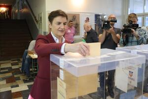 PRAZNIK DEMOKRATIJE Ana Brnabić: Nadam se da ćemo ostvariti ubedljivu pobedu u Beogradu i u svim ostalim lokalnim samoupravama