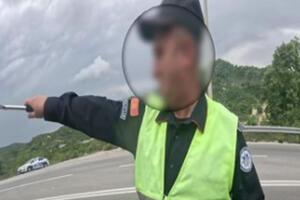 HIT SNIMAK: Policajac zaustavio stranog državljanina, a kada je shvatio da ga ovaj ne razume, postalo je URNEBESNO (VIDEO)