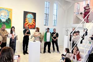 UMETNICI IZ PRAGA PREDSTAVLJAJU RADOVE INSPIRISANE SVETLOŠĆU: U Kula art centru posetite izložbu "Unutrašnje svetlo"